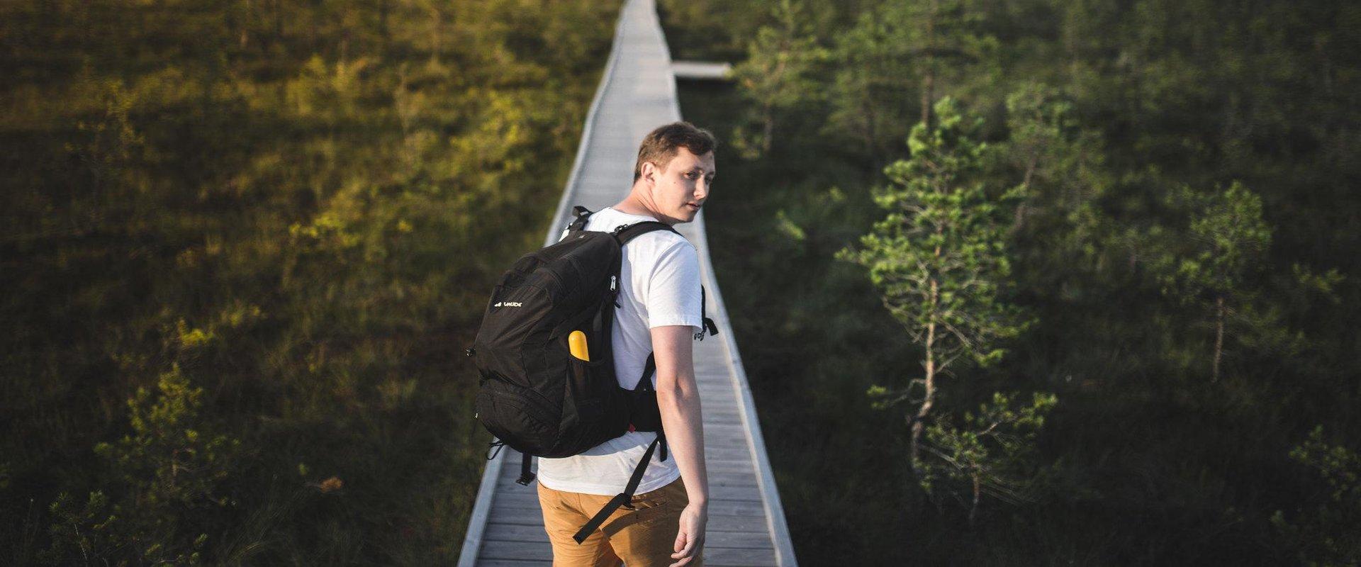 You will find a sign by Jõesuu-Tõramaa Road that directs you to a boardwalk to the beautiful Riisa bog. The trail passes 8 rest stops and a watchtower