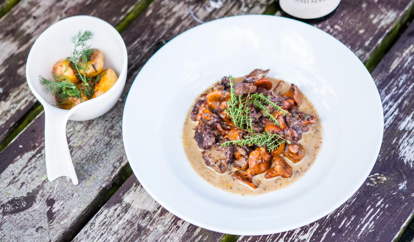 Beef with chantarelles at the Mer-Mer home restaurant