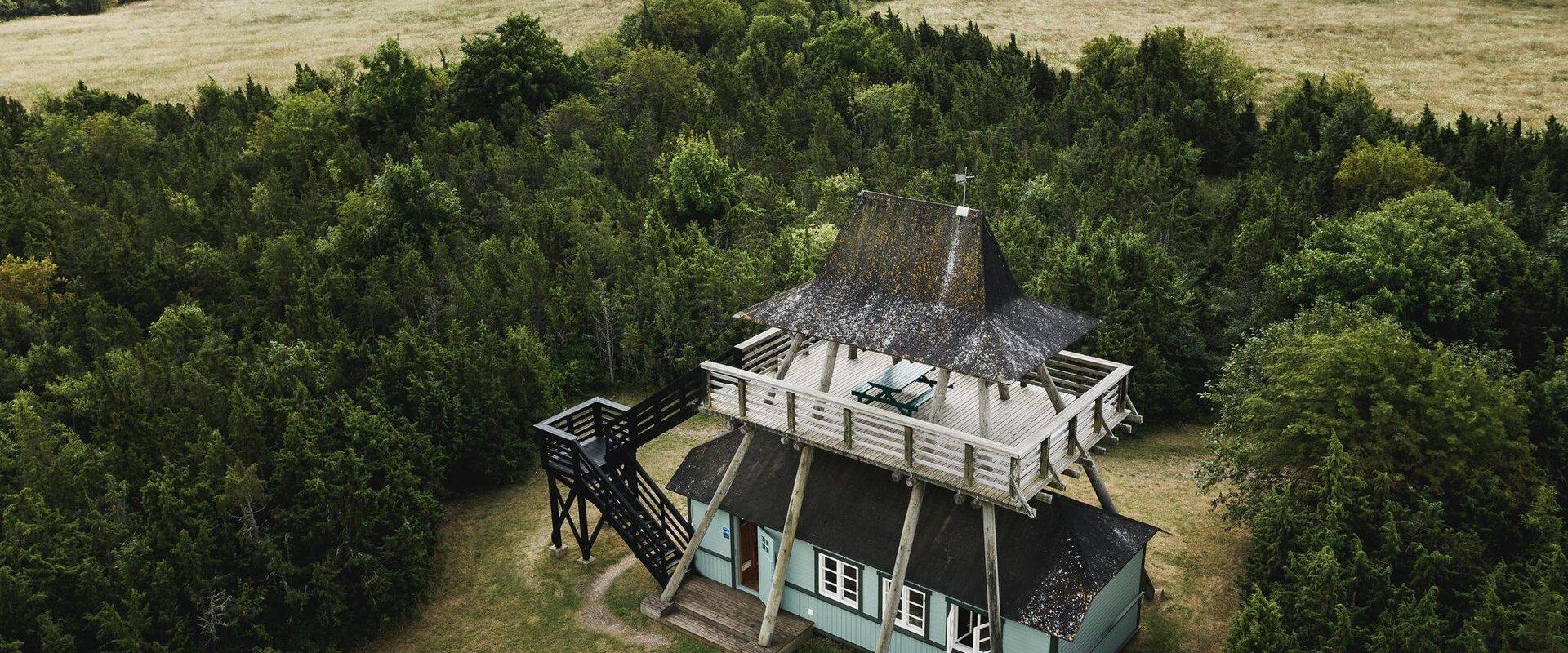 Orjaku Tower is one of the largest birdwatching towers in Estonia. In spring and autumn, thousands of migratory birds can be watched from the tower wh